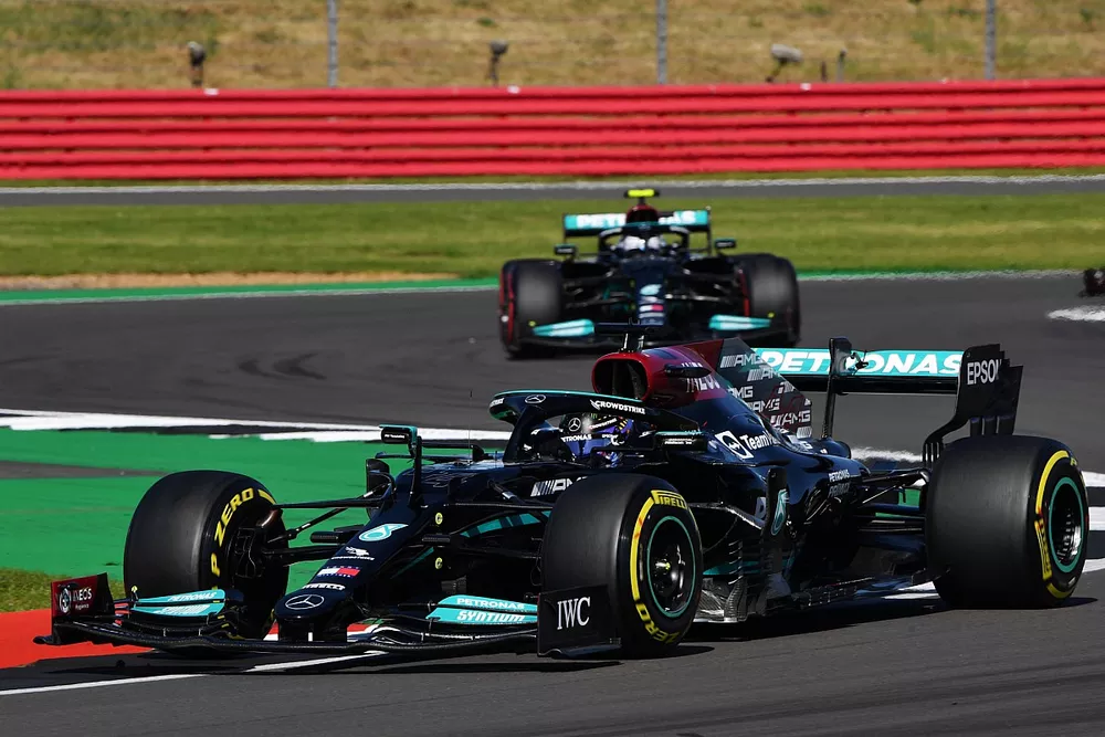 Lewis Hamilton, Mercedes W12, Valtteri Bottas, Mercedes W12