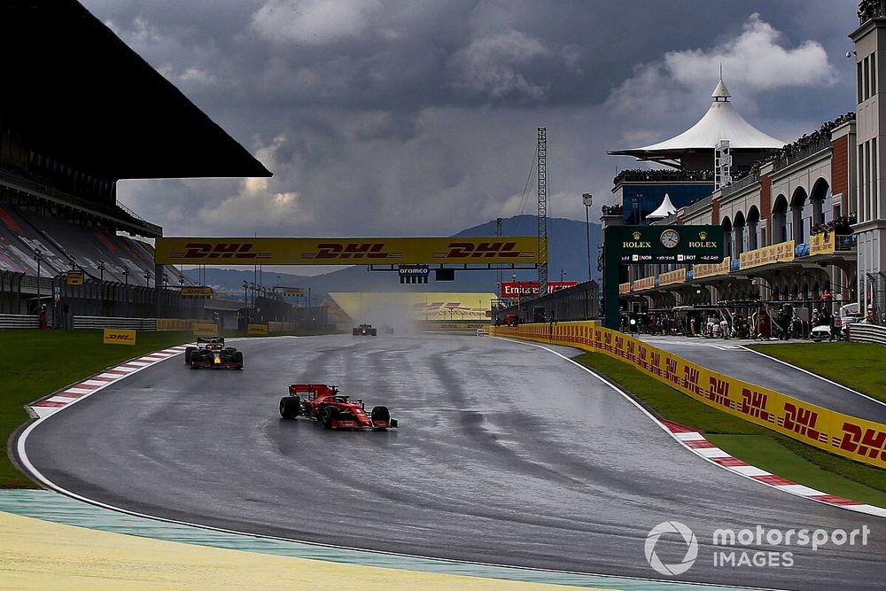 Sebastian Vettel, Ferrari SF1000, Max Verstappen, Red Bull Racing RB16