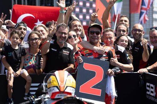 Danilo Petrucci renueva para el WSBK de 2025 con Barni