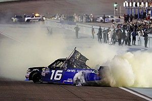 Brett Moffitt gana en Homestead y es el campeón de la Truck Series