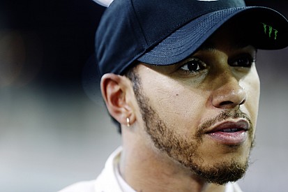 Hamilton no tiene interés de hacer algo "muy fácil" al dejar la Fórmula 1
