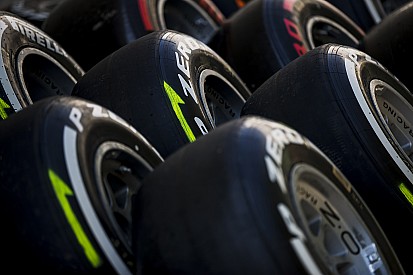 Pirelli не переплутала шини для Баку