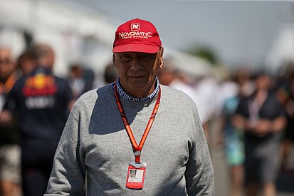 Lauda sukses jalani transplantasi paru-paru di Austria