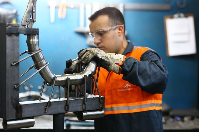 ArcelorMittal desenvolve escapamentos do novo V8 da Stock Car 2026