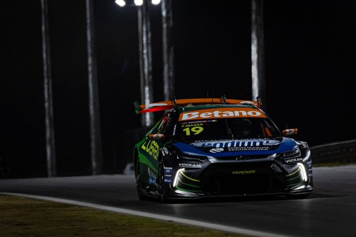 Stock Car: Felipe Massa domina e é o pole na etapa de Cuiabá