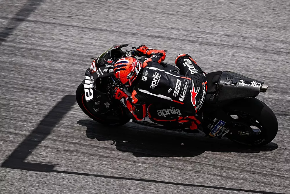 Maverick Vinales, Aprilia Racing