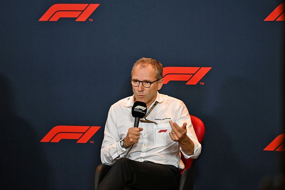 Stefano Domenicali, director general de la Fórmula 1, anuncia el lanzamiento de la academia de pilotos de F1 para mujeres corredoras junior