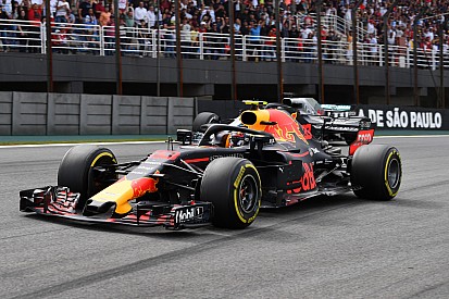 Verstappen e Ocon são convocados por comissários por confusão