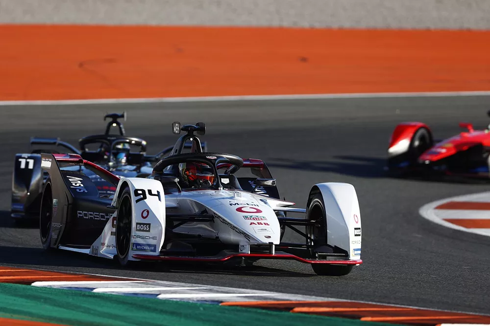 Pascal Wehrlein, Porsche, Porsche 99X Electric, Lucas di Grassi, Venturi Racing, Silver Arrow 02 