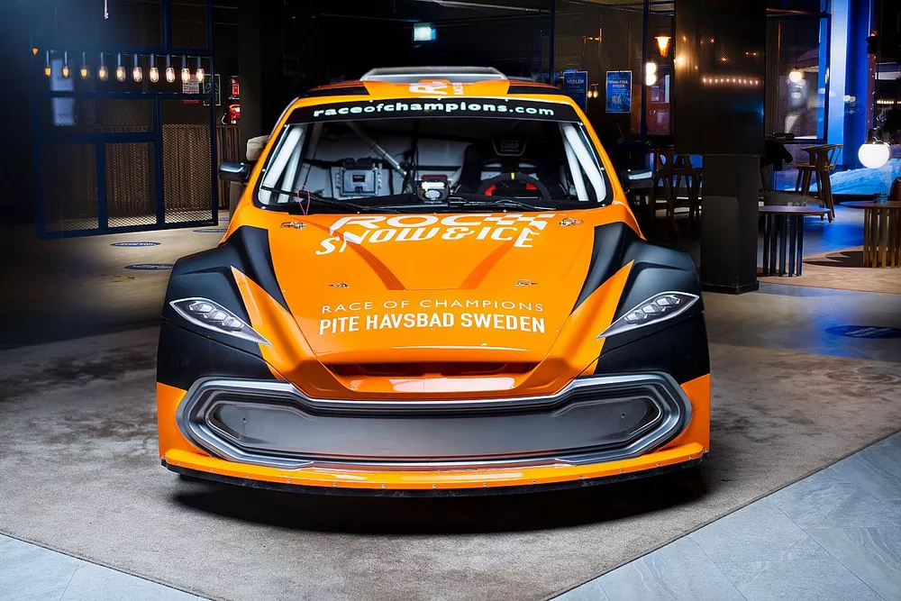 RX2e electric rallycross car in Race Of Champions livery