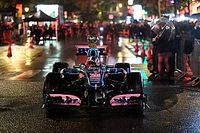 V&iacute;deo: Ocon llev&oacute; con un F&oacute;rmula 1 el Bal&oacute;n de Oro de Benzema