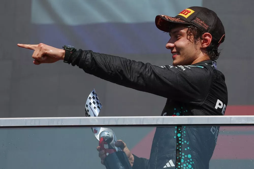 Kimi Antonelli earns praise from teacher: &ldquo;Never lost sight of the goal of  taking his final exams&rdquo;