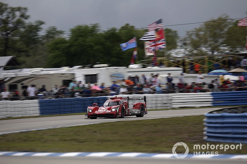 Sebring 12 Hours, Hour 4: AXR Cadillacs run 1-2