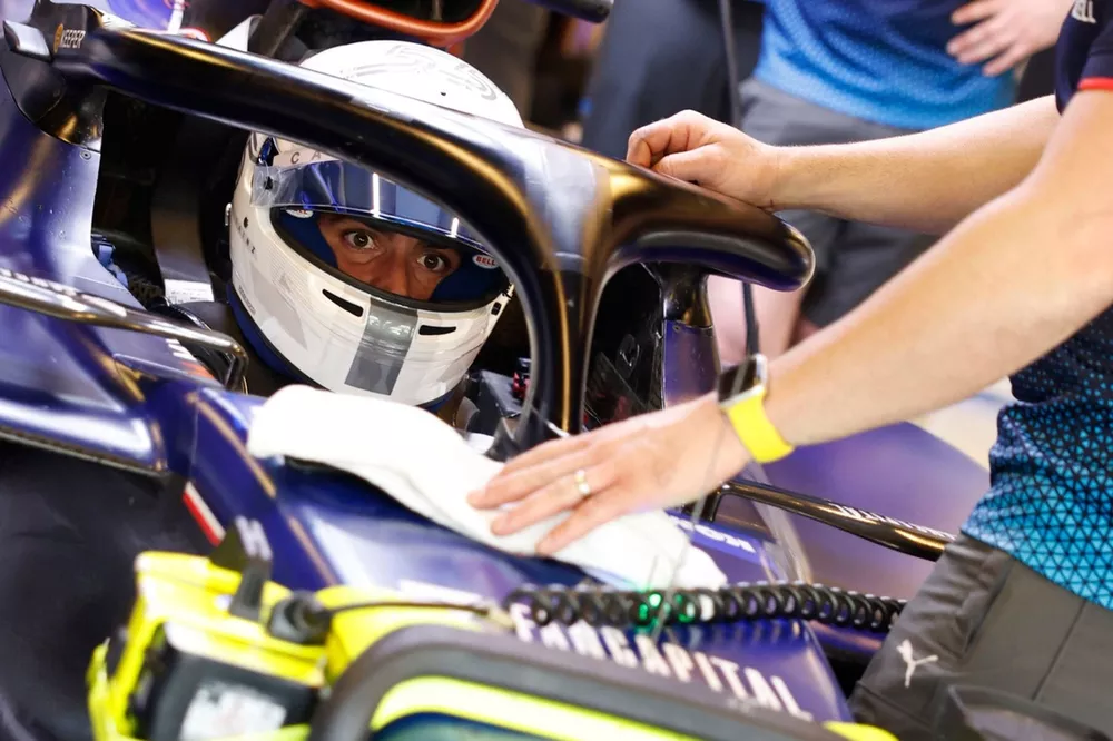 Carlos Sainz, Williams FW46