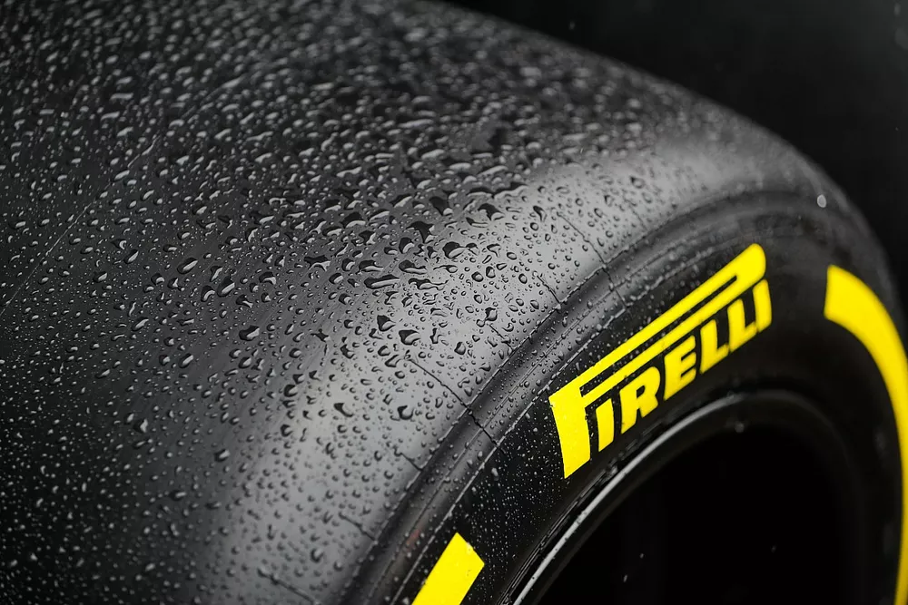 Dettaglio pneumatici Pirelli