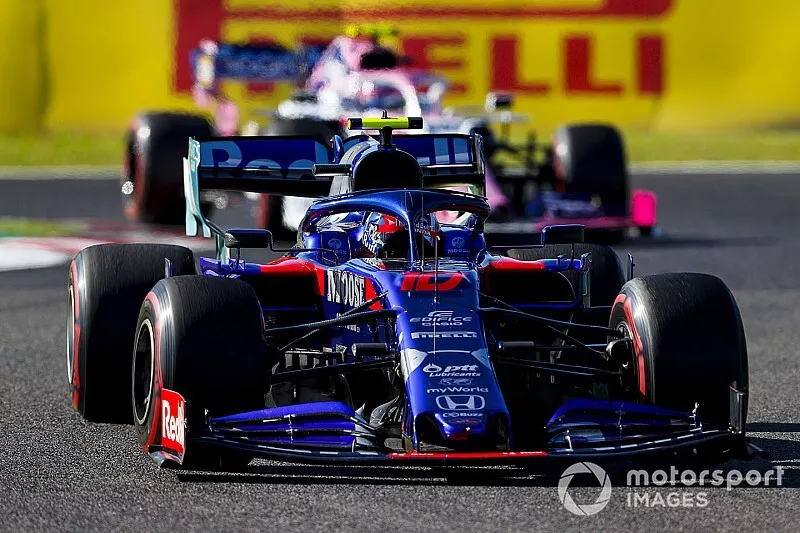 Pierre Gasly, Toro Rosso STR14, en Lance Stroll, Racing Point RP19