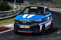 Este microcoche marca el tiempo m&aacute;s lento de la historia en N&uuml;rburgring