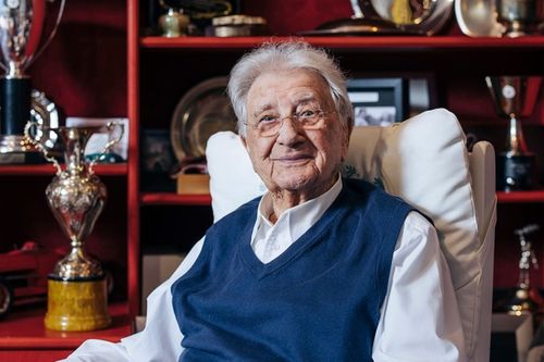 Obituary: Porsche and Mercedes legend Hans Herrmann 1928-2026