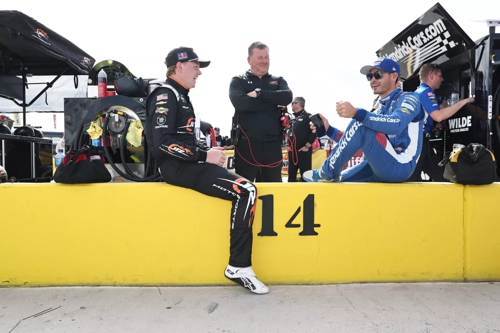 Connor Zilisch and Kyle Larson