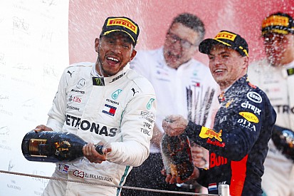 GP Spanyol: Hamilton rajai balapan, Vettel luar podium