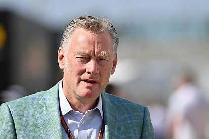 Bratches, a sorpresa, sta con Alonso: "Questa F1 è troppo prevedibile. Dobbiamo cambiarla"