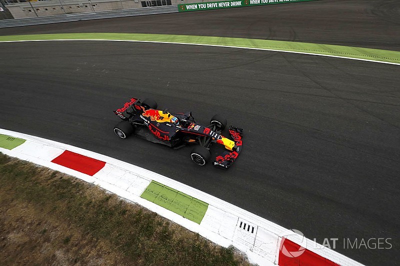 Confermate le penalità in griglia delle due Red Bull e di Sainz