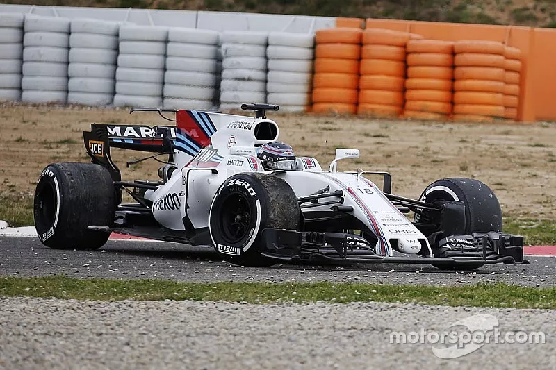 Lance Stroll, Williams FW40 en t&ecirc;te-&agrave;-queue