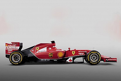 Alonso utolsó F1-es Ferrarija, mely végül nagy bukásnak bizonyult: F14 T