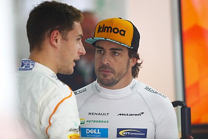 Alonso: "Vandoorne è più vicino a me di quanto non fosse Raikkonen"