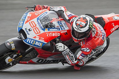 Demi kenyamanan, Lorenzo butuh fairing aerodinamika