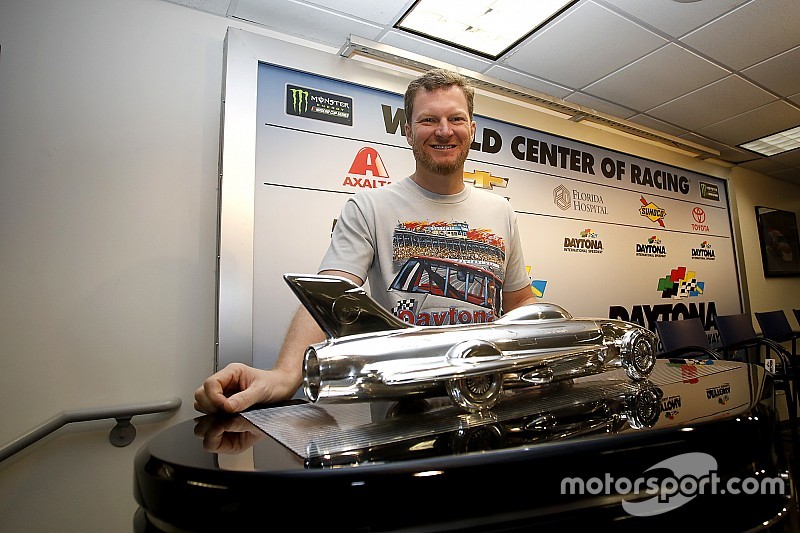 Dale Earnhardt Jr. continues to make history at Daytona