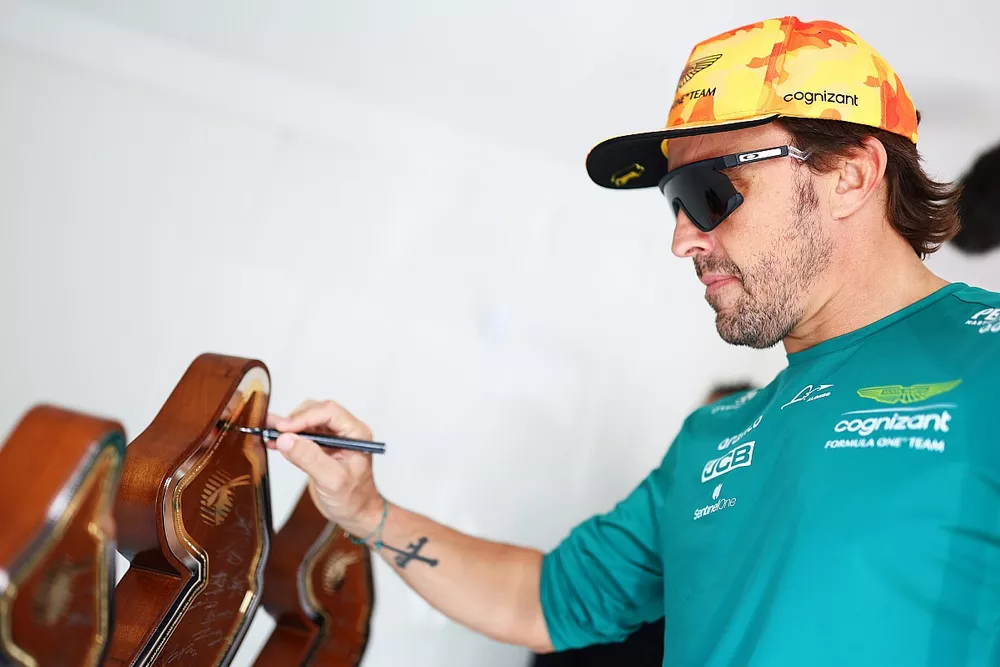 Fernando Alonso, Aston Martin Racing