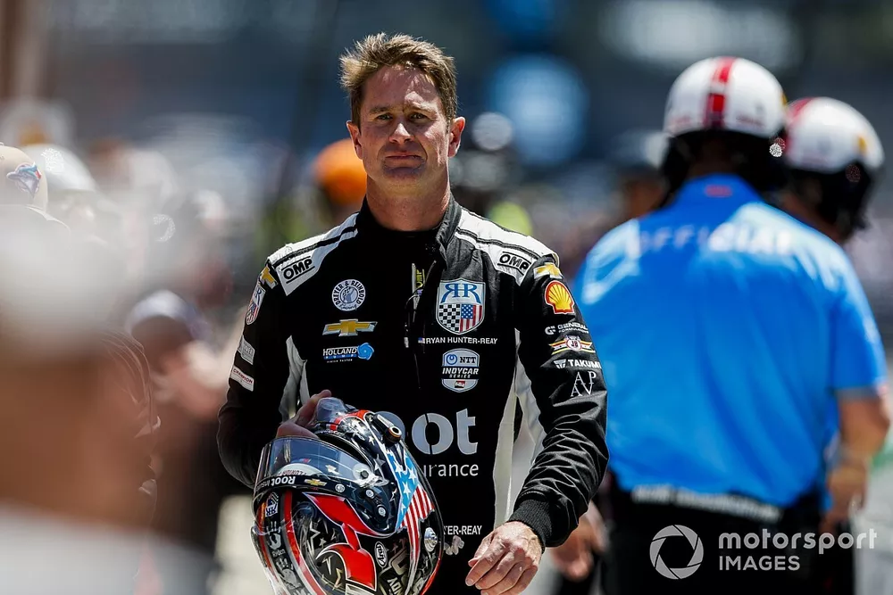 Ryan Hunter-Reay, Dreyer & Reinbold Racing Chevrolet, pit stop competition