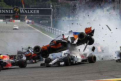 GALERI: Insiden kecelakaan tikungan pertama GP Belgia