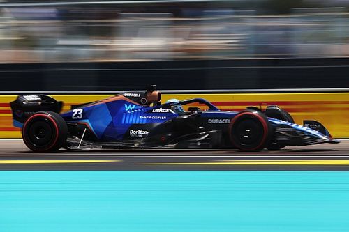 Albon lamenta que mala clasificaci&oacute;n lo oblig&oacute; a remontar en Miami