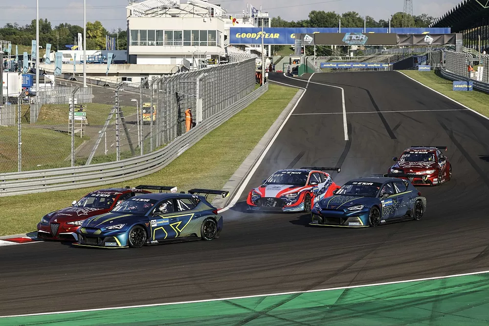 Arrancada,  Adrien Tambay, Cupra EKS, Cupra e-Racer l&iacute;der