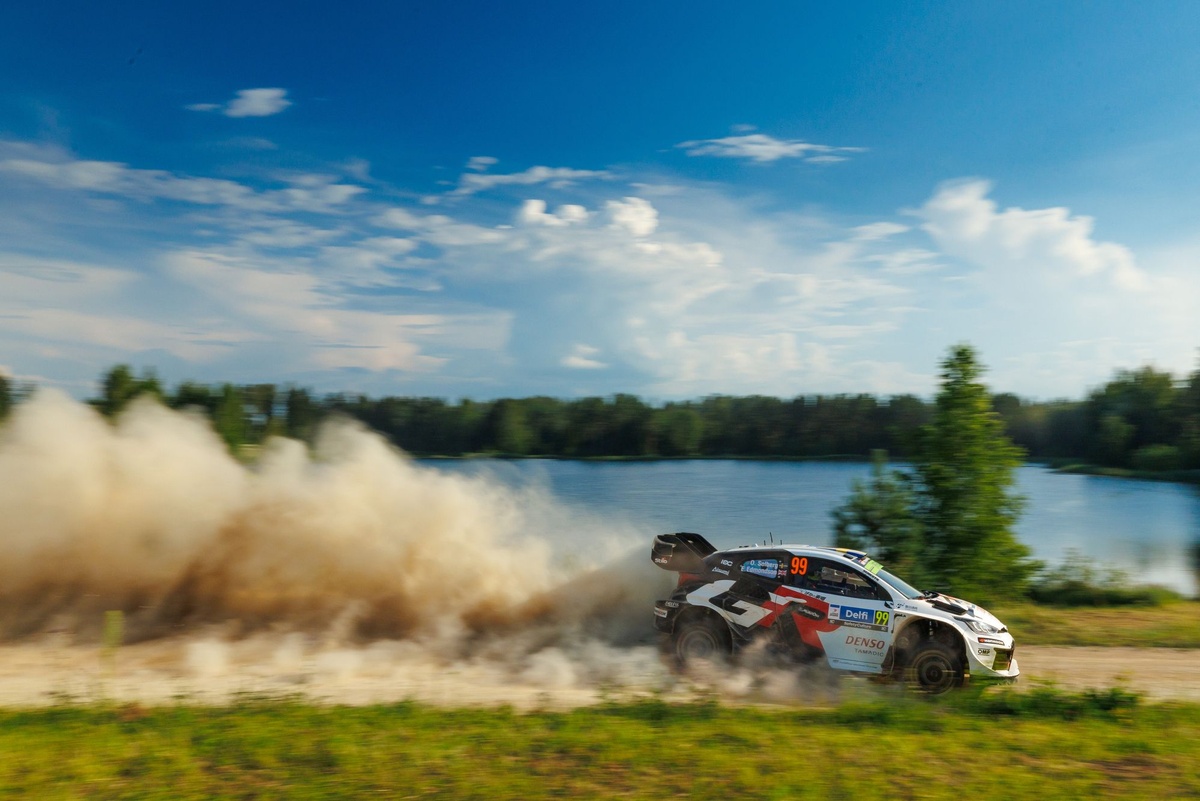 Oliver Solberg poursuit sa domination au Rallye d'Estonie
