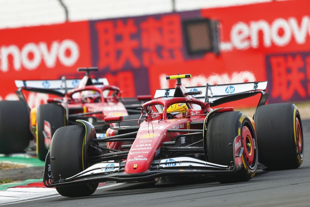 Lewis Hamilton, Ferrari SF-25, Charles Leclerc, Ferrari SF-25