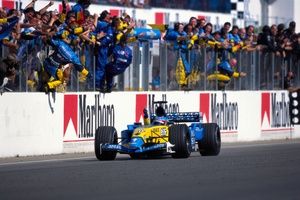 Na despedida da Renault da F1, relembre os grandes momentos da montadora na categoria