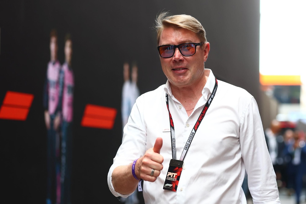 Flying Finn Immortalized: McLaren Unveils Mika Hakkinen Statue