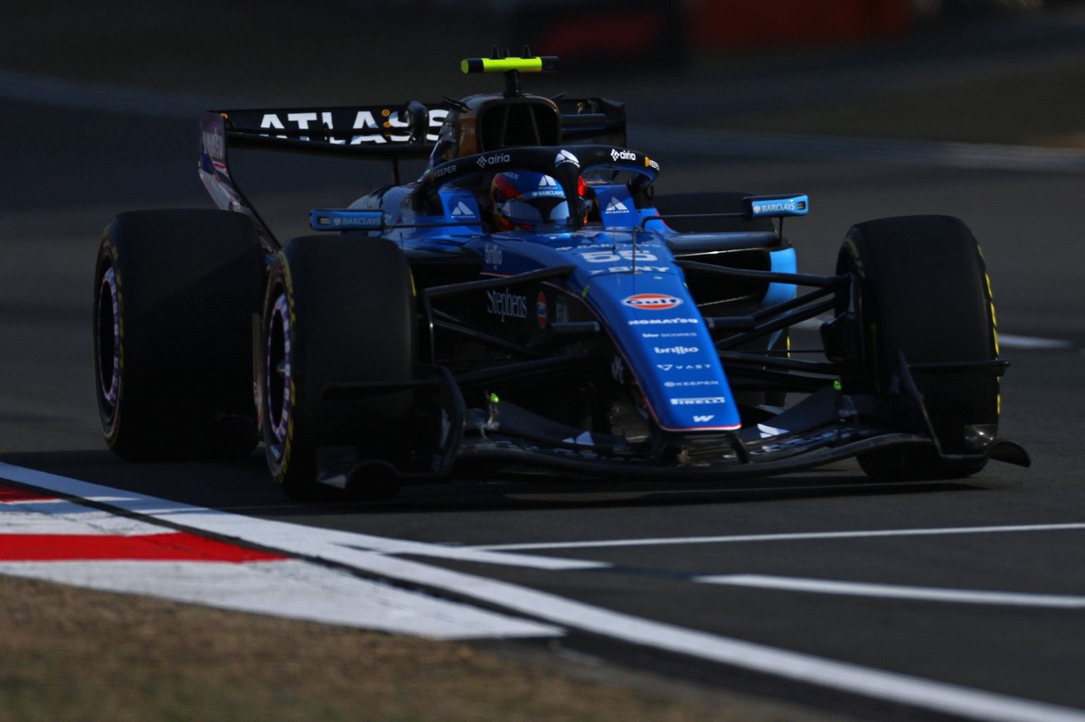 La astucia de Sainz en China: ¡simuló un "tren de DRS" con las nuevas reglas!