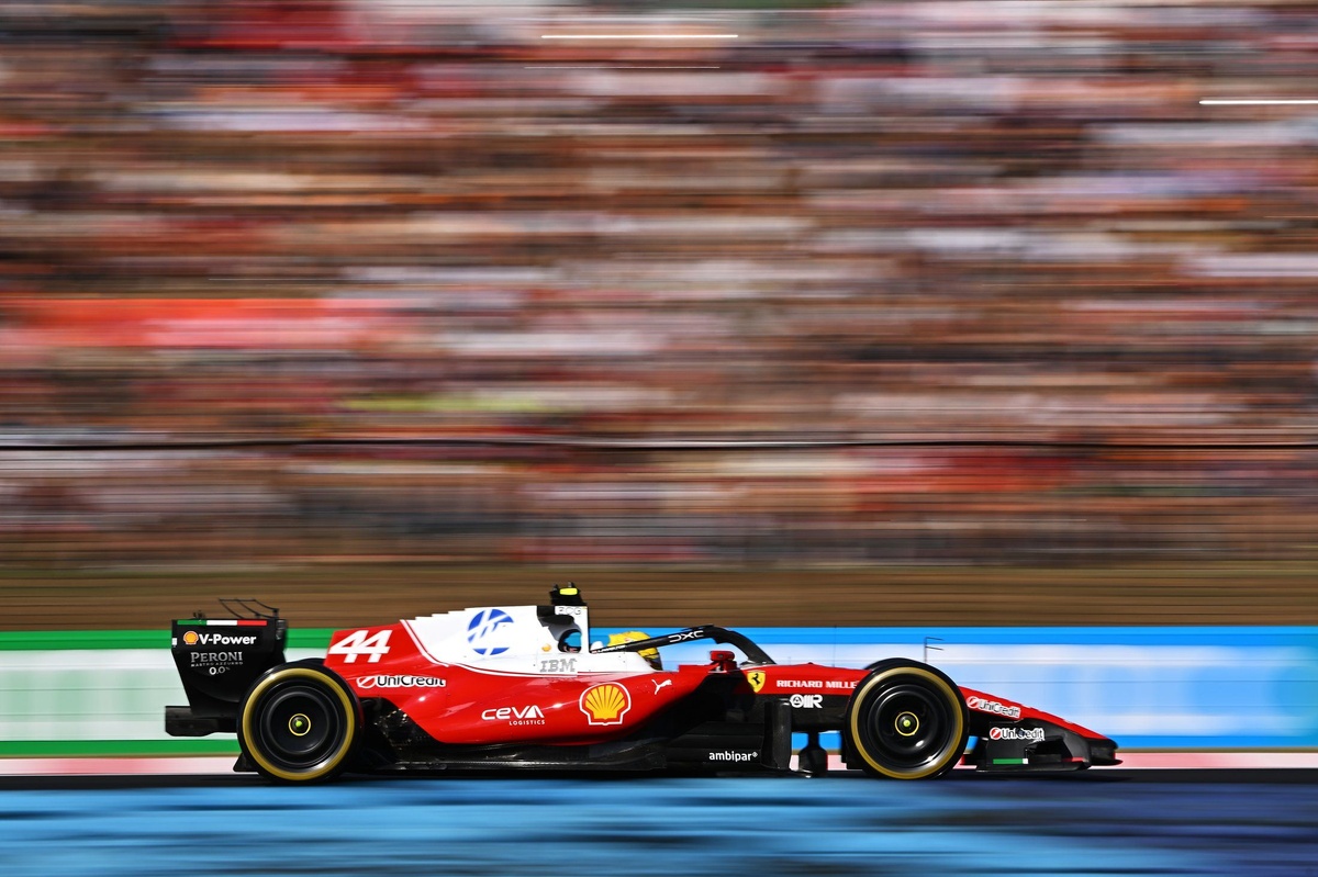 F1 Hungarian GP: Lewis Hamilton tops FP2 as Franco Colapinto brings out red flags