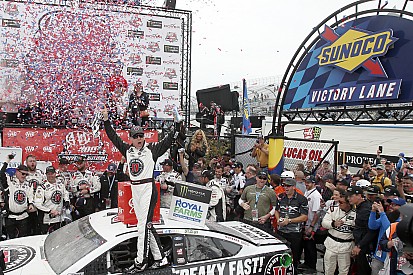 Kevin Harvick dominates in SHR 1-2 at Dover
