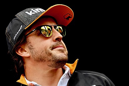 Alonso folytatja: 2019-től újra a gyári Renault pilótája lehet