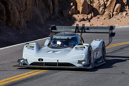 Dumas : Pikes Peak, un défi unique "plus dur" que Le Mans