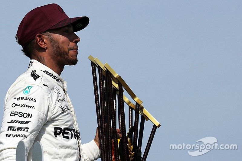 Podium: ganador, Lewis Hamilton, Mercedes AMG F1