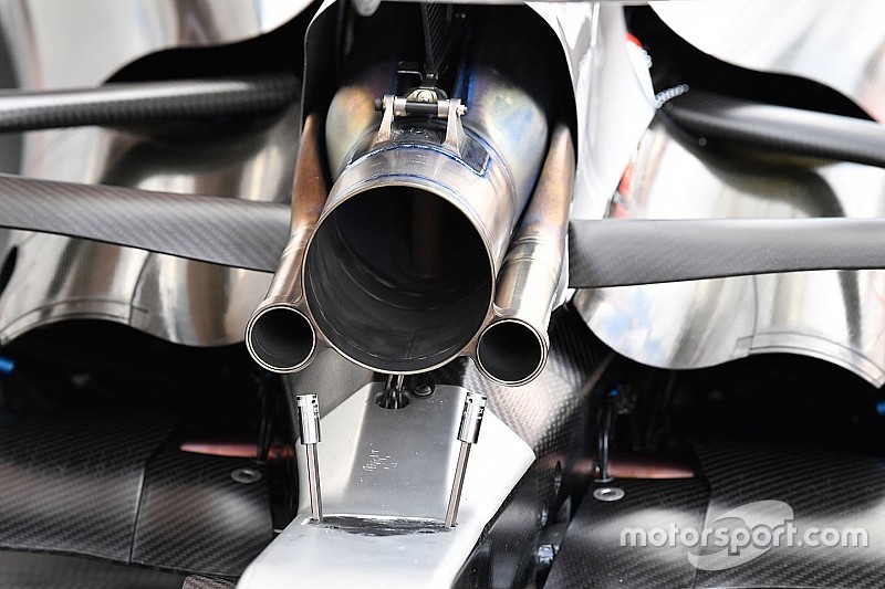 Mesin F1 2019 Mercedes meraung kali pertama