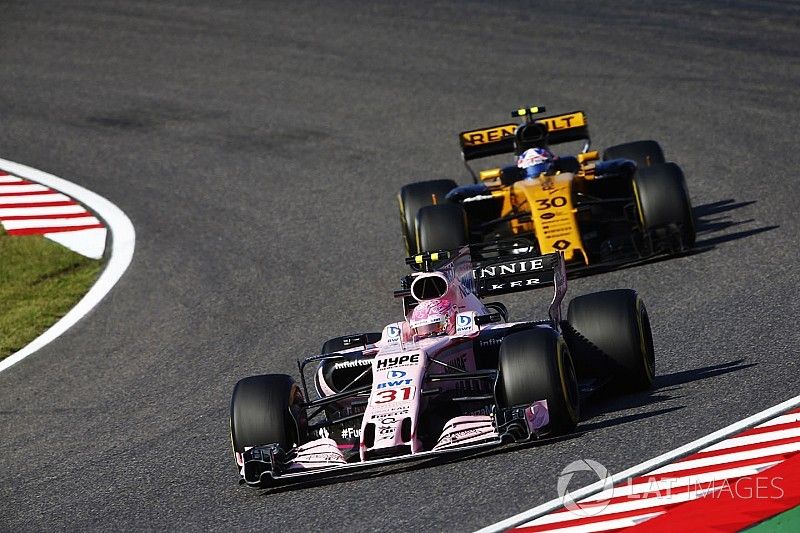 Esteban Ocon, Sahara Force India F1 VJM10, Jolyon Palmer, Renault Sport F1 Team RS17