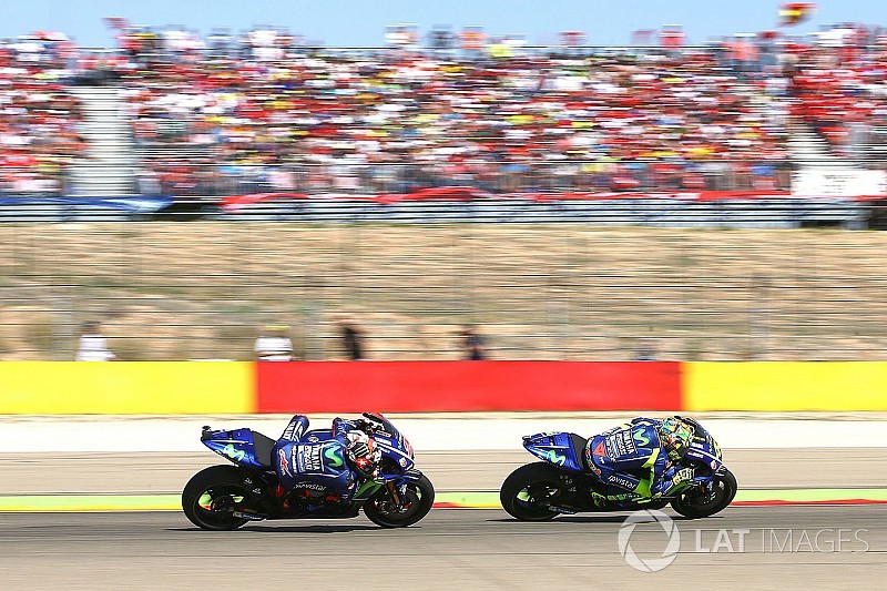 Viñales cobra Yamaha por melhoras para lutar pelo título