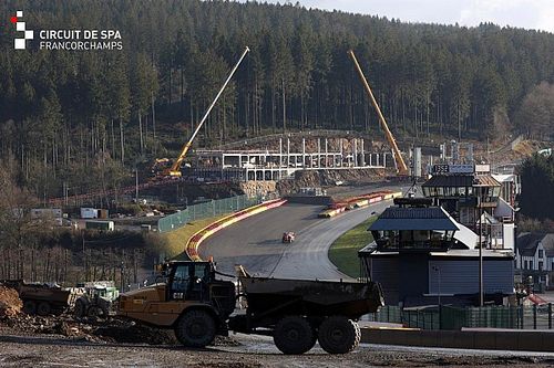 Fotos: as&iacute; van las obras de Spa-Francorchamps en Eau Rouge
